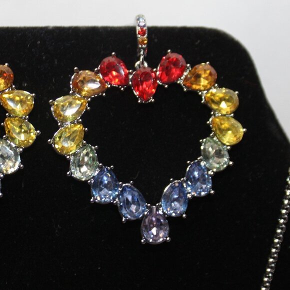 SIMPLY VERA Vera Wang Pride Matching Heart Pendant and Earring Set - Picture 4 of 15